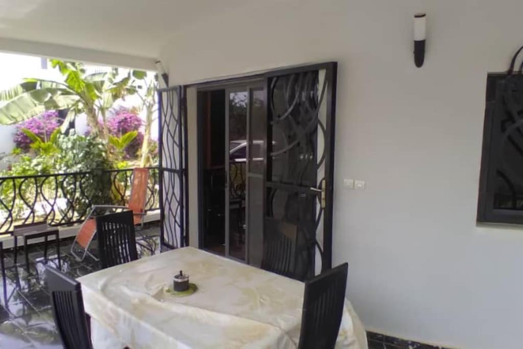 Belle Villa Proche Bord De Mer Ngaparou Extérieur photo